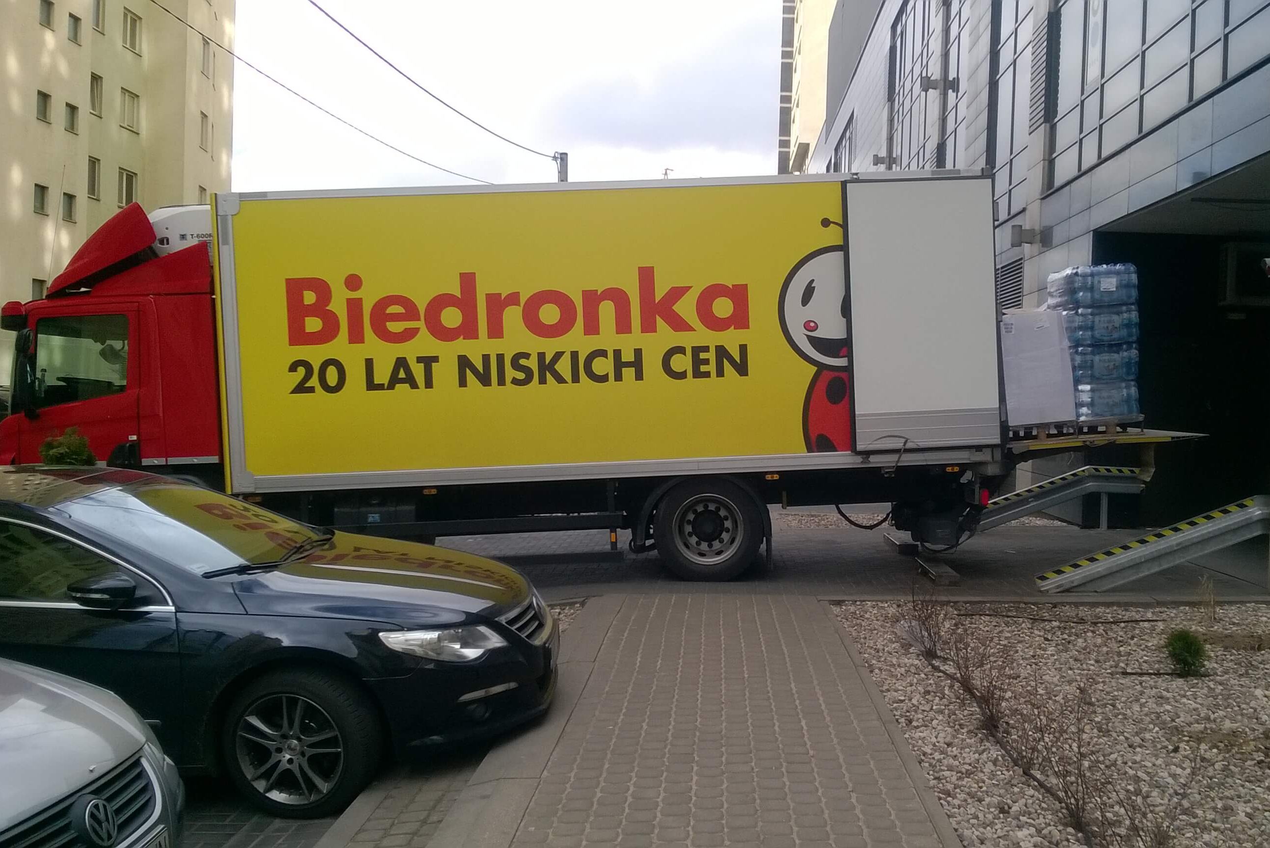 Biedronka - Warszawa - dostawa towaru