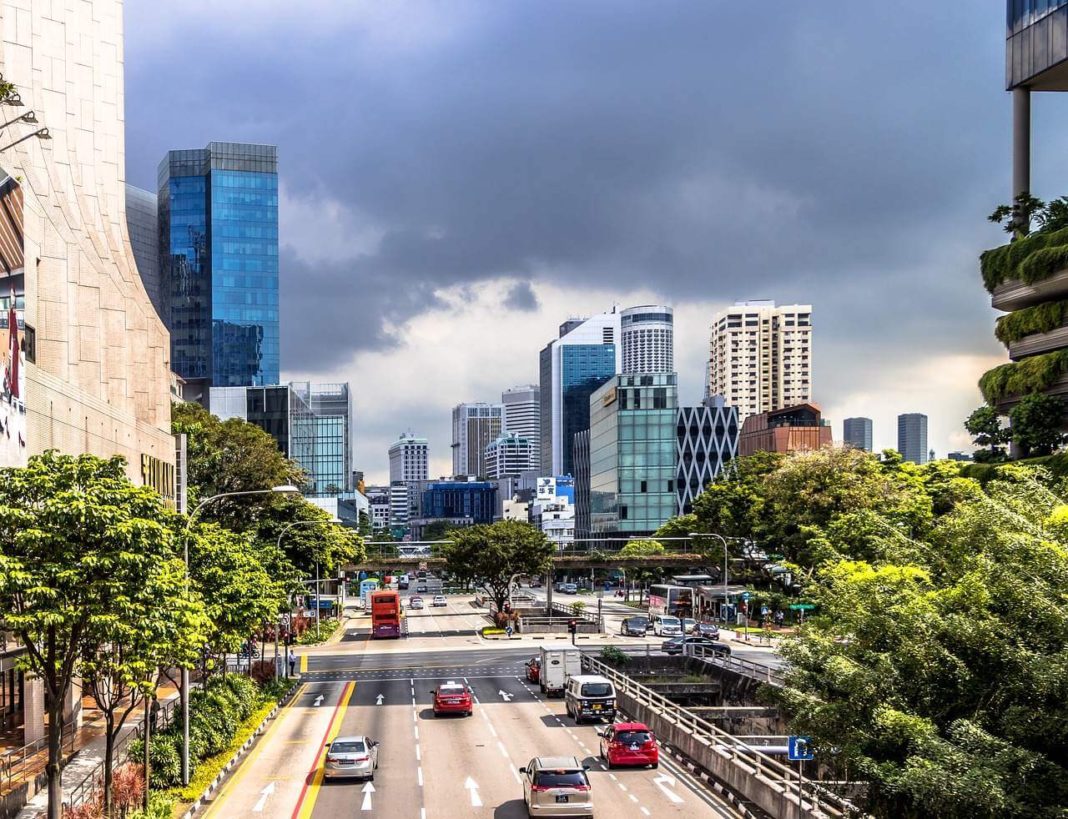 Singapur chce wprowadzić egzaminy teoretyczne na elektryczne hulajnogi