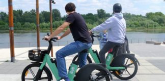 Warszawa - Bolt wprowadza rowery elektryczne na minuty