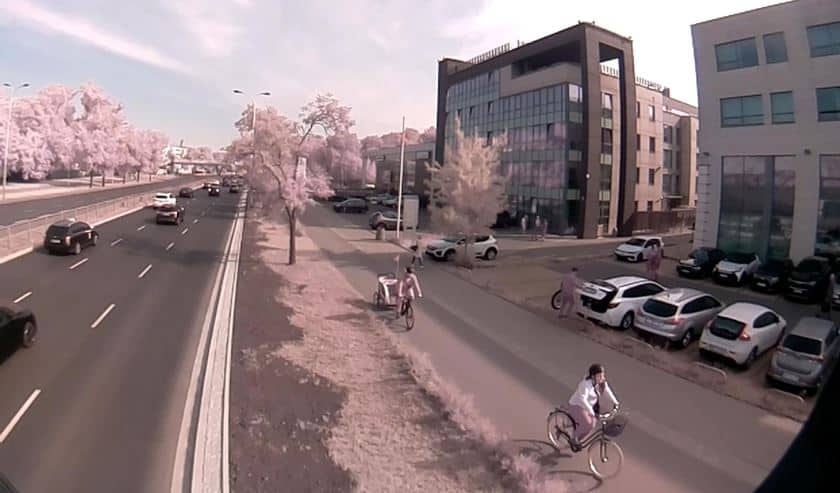 Obraz z kamery pomiarowej służącej do analiz ruchu rowerowego