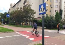 Rzecznik Praw Obywatelskich wnosi o analizę przepisów regulujących pierwszeństwo na przejazdach dla rowerów