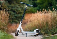 Bezpieczny jednoślad na rodzinne wyjazdy – jak mądrze wybrać lekki sprzęt dla pociechy Hulajnoga elektryczna